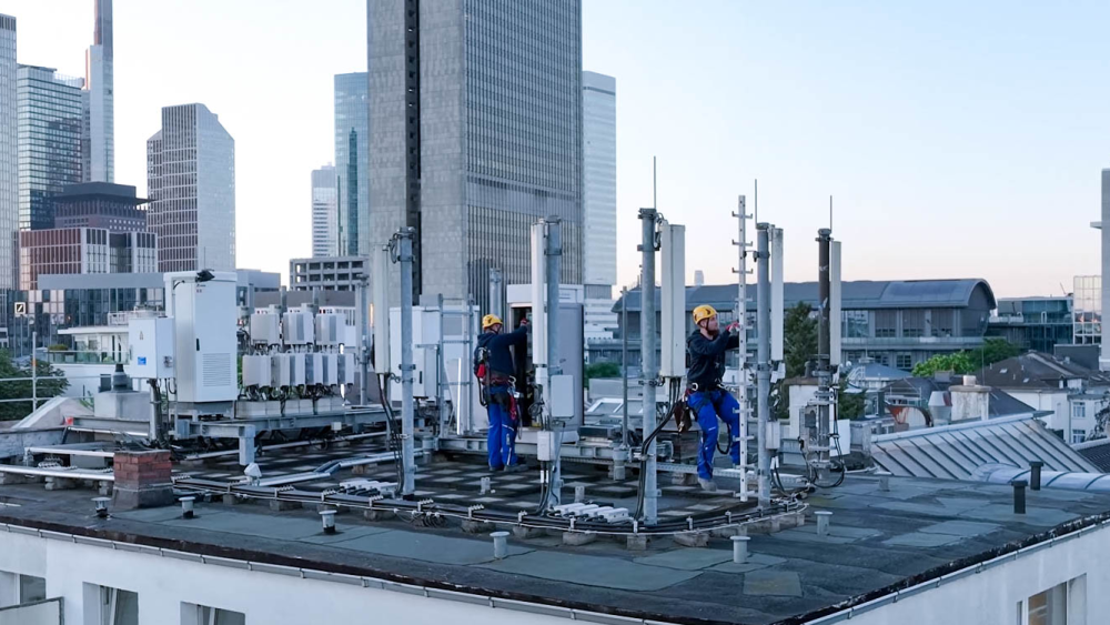 Abel Gruppe Filmmaterial Mobilfunk Anlage Mitarbeiter